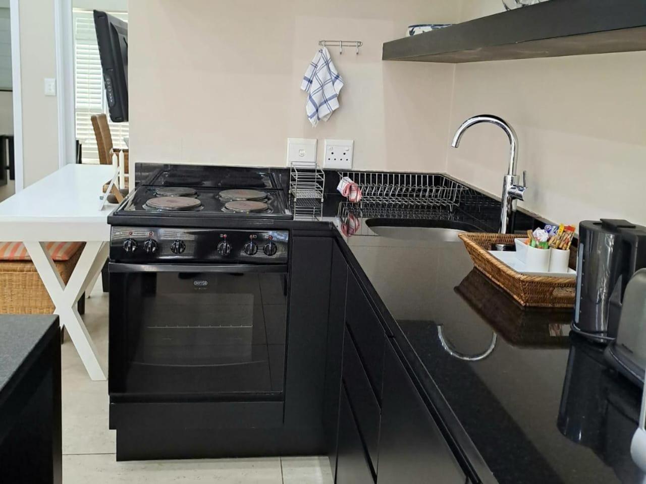 Ana'S Place Apartments Mossel Bay Oda fotoğraf